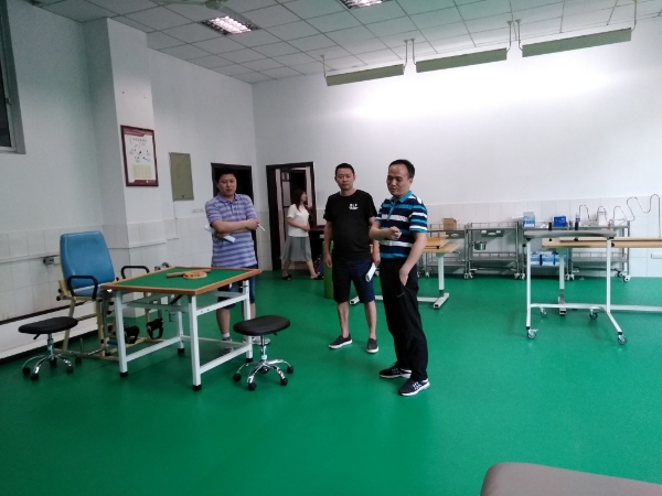 世俱杯中国官网入口开展运动人体科学实验实训中心安全检查专项工作.jpg